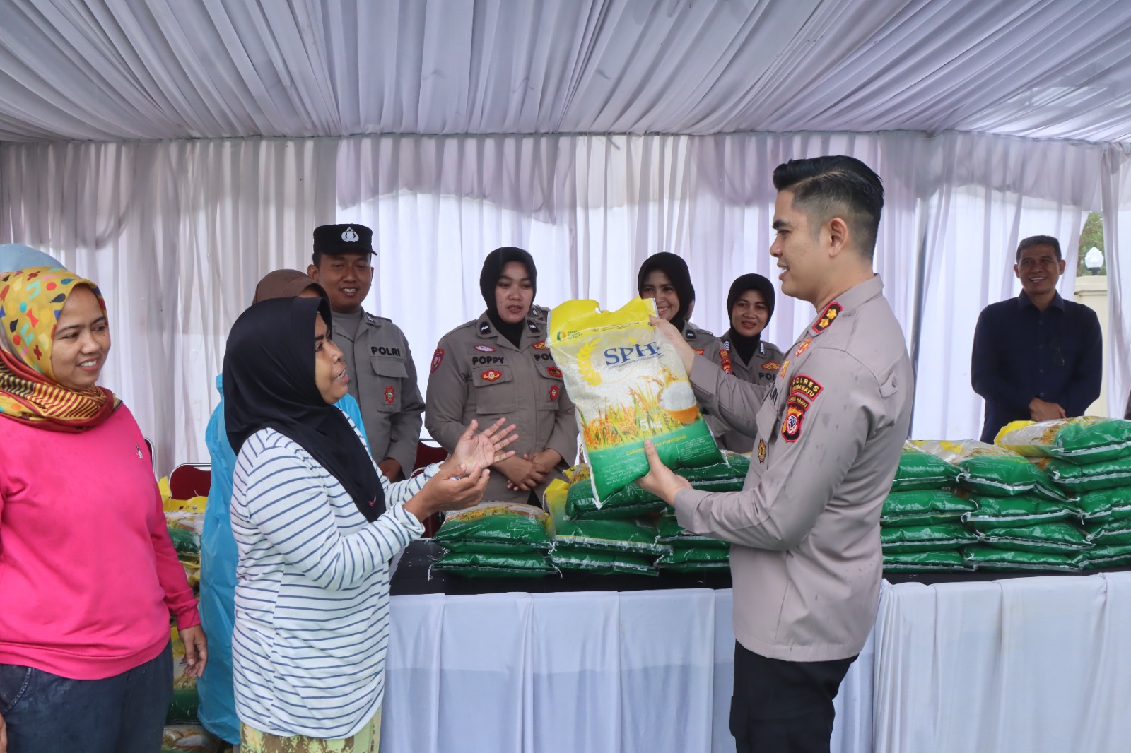 WhatsApp Image 2025-08-12 at 12.00.41 (1)