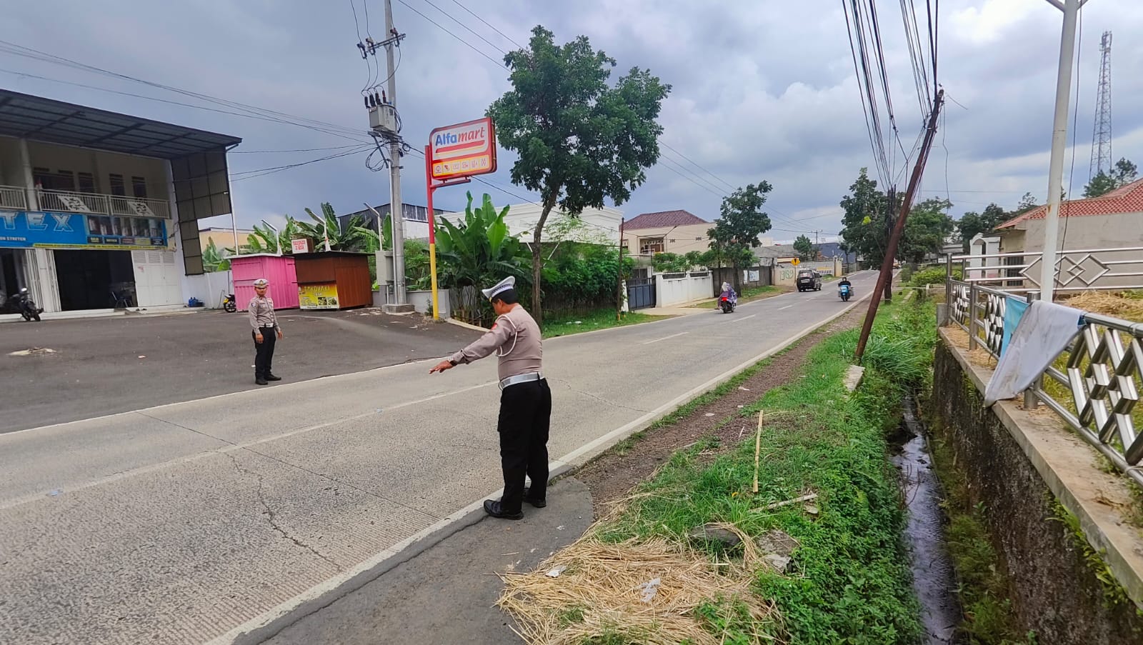 140683af-1a18-4f04-b7a4-503e6a1ad344