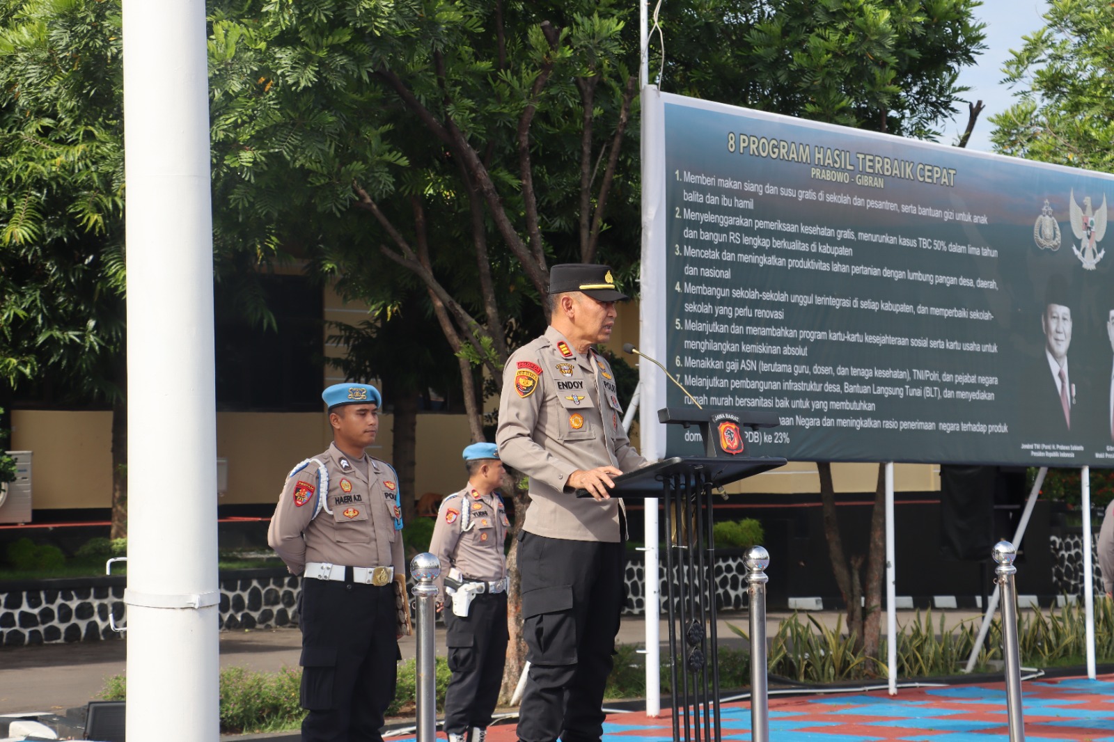 21b9a947-9e73-49e3-ace9-61ca0461a493