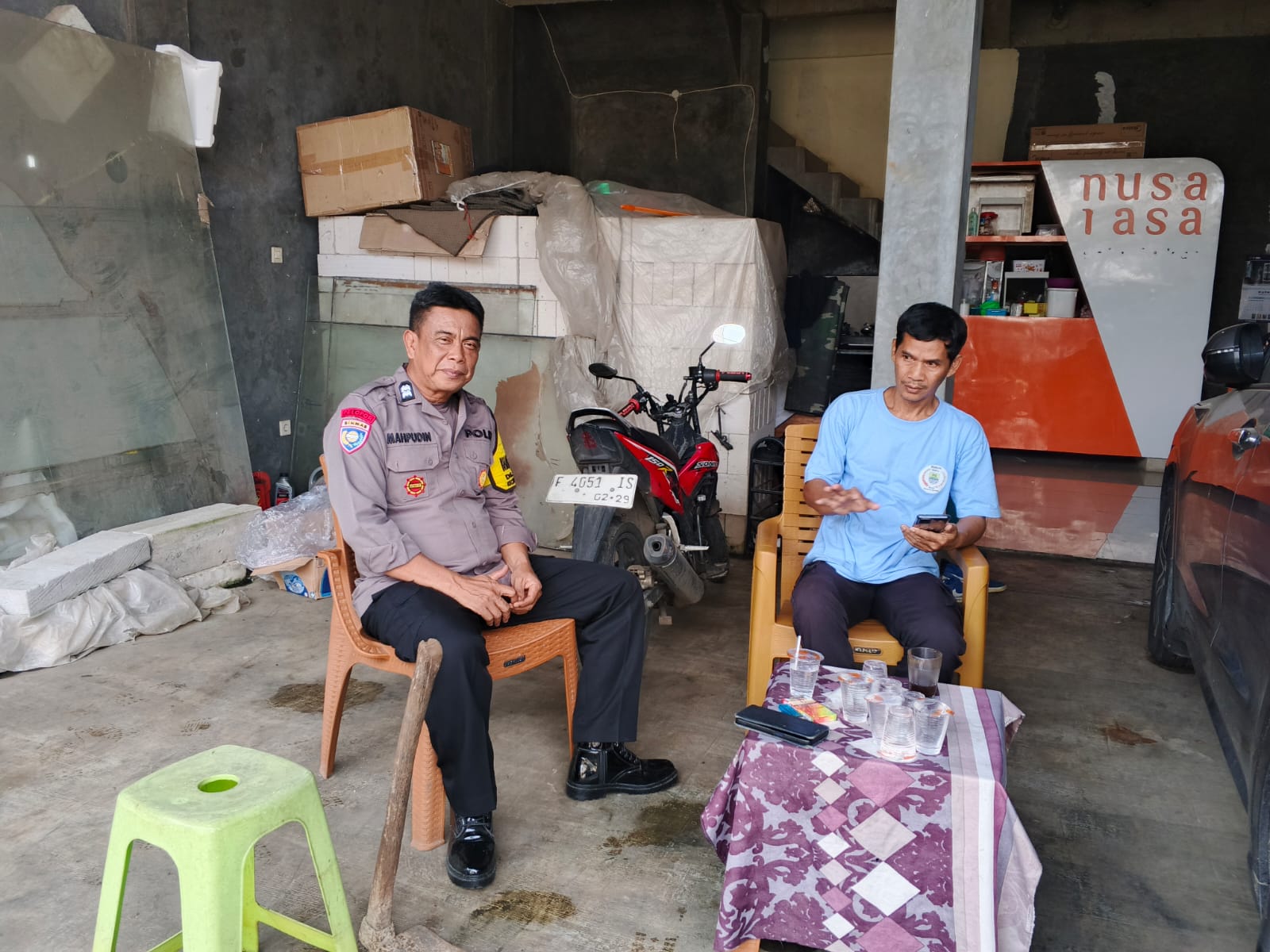 e9257280-697f-489d-b2fa-a3f4c053ade5