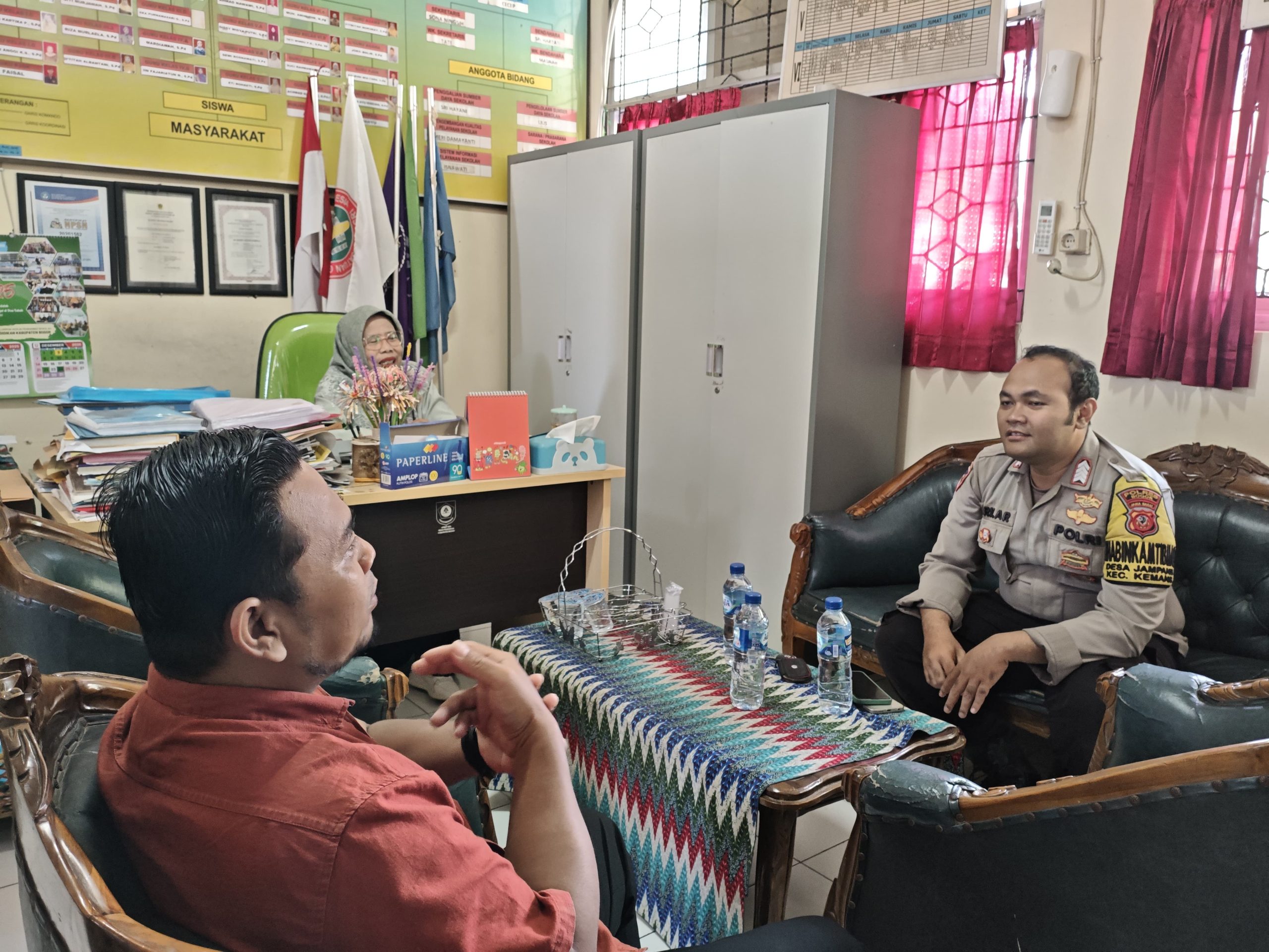 fc235600-d8fc-4dd2-82a5-7de3b0e81112