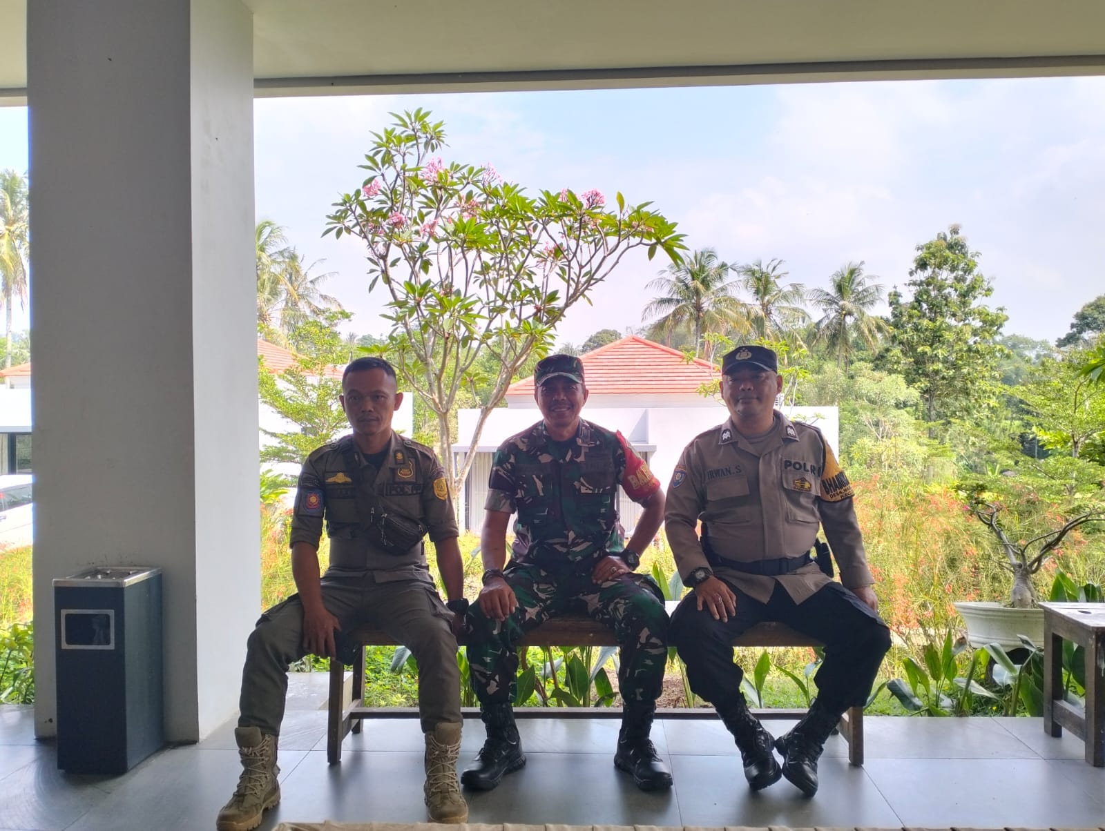 15c83dc7-874a-40ea-a8b2-8b3ae540ef43